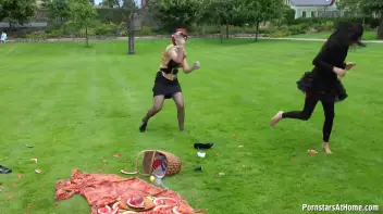 The Craziest Tourist Attraction In Town! Screencap 57 on sinx.preview.netperv.com