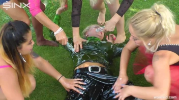 Bossy girls coach covered in oil Screencap 34 on sinx.preview.netperv.com