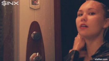 Solo Showering Seductress Screencap 21 on sinx.preview.netperv.com
