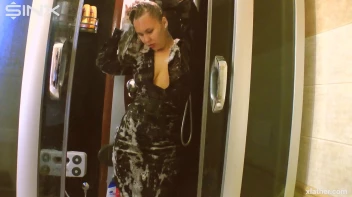 Solo Showering Seductress Screencap 25 on sinx.preview.netperv.com