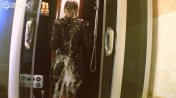 Solo Showering Seductress Screencap 27 on sinx.preview.netperv.com