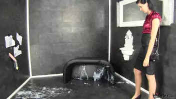 Out Of Order Gloryhole Ain't Stopping This Freak! Screencap 3 on sinx.preview.netperv.com