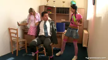 When Secretaries Fight Back! Screencap 22 on sinx.preview.netperv.com