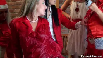 Dreaming Of A Yellow Christmas Part 1 Screencap 80 on sinx.preview.netperv.com