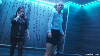 You See Me I Be Wet, Wet, Wet, Wet, Wet... Screencap 2 on sinx.preview.netperv.com