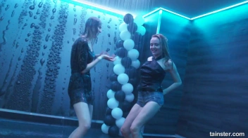 You See Me I Be Wet, Wet, Wet, Wet, Wet... Screencap 20 on sinx.preview.netperv.com