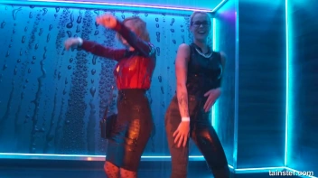 You See Me I Be Wet, Wet, Wet, Wet, Wet... Screencap 34 on sinx.preview.netperv.com