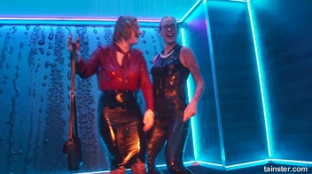 You See Me I Be Wet, Wet, Wet, Wet, Wet... Screencap 44 on sinx.preview.netperv.com