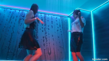 You See Me I Be Wet, Wet, Wet, Wet, Wet... Screencap 76 on sinx.preview.netperv.com