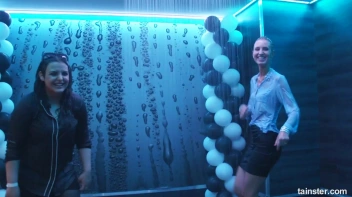 You See Me I Be Wet, Wet, Wet, Wet, Wet... Screencap 8 on sinx.preview.netperv.com