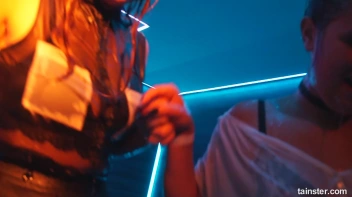 You See Me I Be Wet, Wet, Wet, Wet, Wet... Screencap 81 on sinx.preview.netperv.com