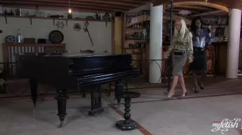 The Singing Lesson Screencap 1 on sinx.preview.netperv.com