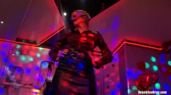 Valentine's Day Vaginas Part 3 - Shower Cam Screencap 46 on sinx.preview.netperv.com