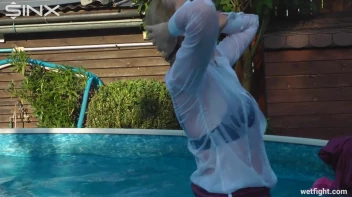 Blonde Fights Her Maid In The Pool Screencap 63 on sinx.preview.netperv.com