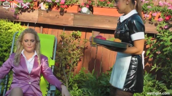 Blonde Fights Her Maid In The Pool Screencap 9 on sinx.preview.netperv.com