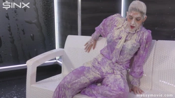 Feisty Blondes' Messy Milkshake Rumble Screencap 74 on sinx.preview.netperv.com