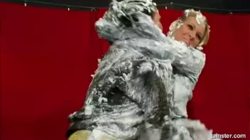 Massive, Sexy Foam Fight Screencap 42 on sinx.preview.netperv.com