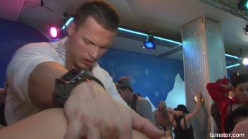 Winter WonderBang Part 3 - Main Edit Screencap 57 on sinx.preview.netperv.com