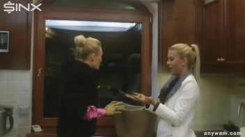 Wet and Messy Babes' Food Catfight Screencap 7 on sinx.preview.netperv.com