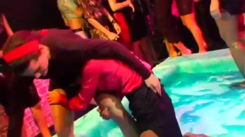 Blue Gel Fight Does the Trick! Screencap 23 on sinx.preview.netperv.com