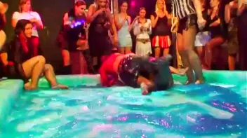 Blue Gel Fight Does the Trick! Screencap 51 on sinx.preview.netperv.com