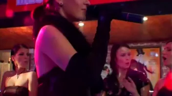 Blue Gel Fight Does the Trick! Screencap 8 on sinx.preview.netperv.com