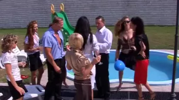 Budapest Bang Part 1 Screencap 24 on sinx.preview.netperv.com