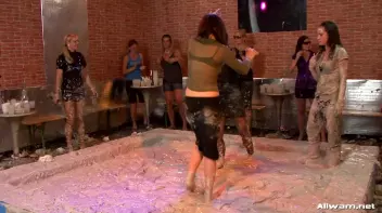 Mud Battling Eurobabe Freaks Screencap 7 on sinx.preview.netperv.com