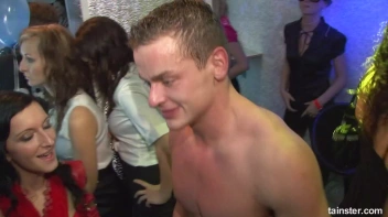 Welcome To The Mad House Part 5 - Cam 1 Screencap 60 on sinx.preview.netperv.com