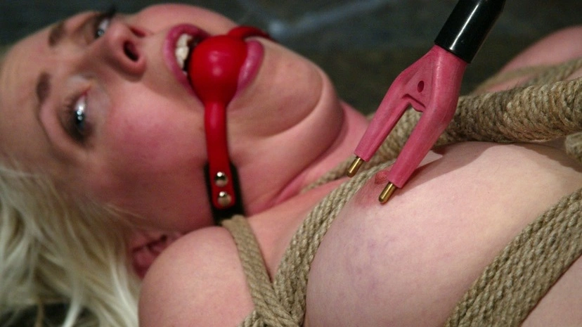 Lorelei Lee And Princess Donna Dolore on sinx.preview.netperv.com