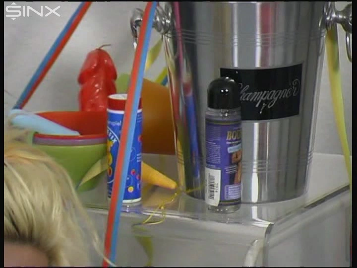 Selbstbefriedung nach der Party on sinx.preview.netperv.com