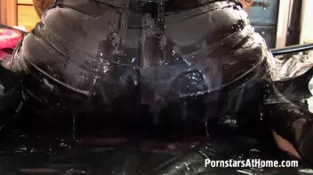 Gina's Gooey Fetish Show Screencap 63 on sinx.preview.netperv.com
