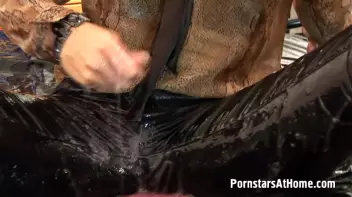 Gina's Gooey Fetish Show Screencap 66 on sinx.preview.netperv.com