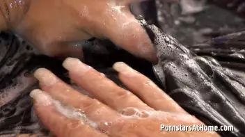 Gina's Gooey Fetish Show Screencap 109 on sinx.preview.netperv.com