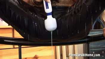 Gina's Gooey Fetish Show Screencap 41 on sinx.preview.netperv.com