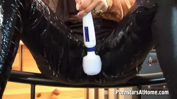 Gina's Gooey Fetish Show Screencap 46 on sinx.preview.netperv.com