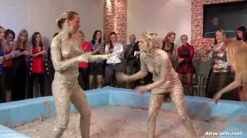 Sara vs. Lexxis Brown Screencap 31 on sinx.preview.netperv.com