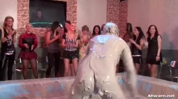 Sara vs. Lexxis Brown Screencap 63 on sinx.preview.netperv.com