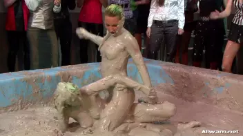 Sara vs. Lexxis Brown Screencap 78 on sinx.preview.netperv.com