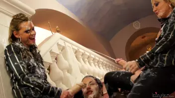 Double Trouble Twin Attack All Over Alyssia Screencap 73 on sinx.preview.netperv.com