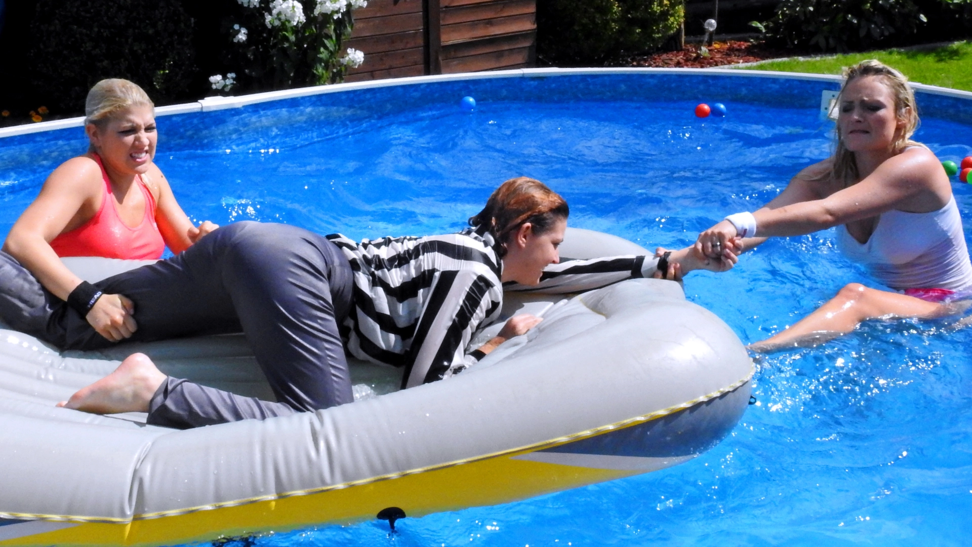 Tennis Girls Catfight and Get Soaking Wet - Cam 2 on sinx.preview.netperv.com