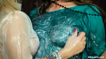 Shampoo Sensuality Screencap 47 on sinx.preview.netperv.com