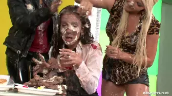 What Happened To Dignity, Ladies!? Screencap 45 on sinx.preview.netperv.com