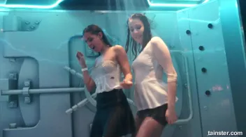 Sexy ladies getting wetter and wetter Screencap 26 on sinx.preview.netperv.com