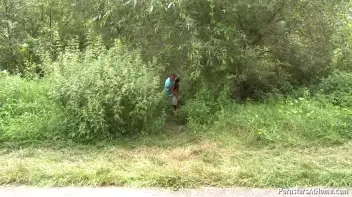 Beautiful BJ In The Bushes Screencap 73 on sinx.preview.netperv.com