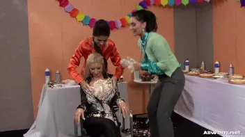 When Birthdays Turn Messy Screencap 14 on sinx.preview.netperv.com