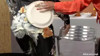 When Birthdays Turn Messy Screencap 19 on sinx.preview.netperv.com