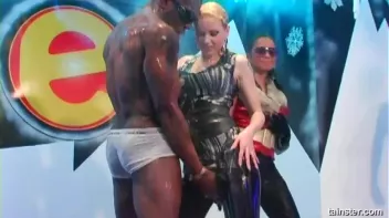 Pussy Blizzard Part 1 - Shower Cam Screencap 39 on sinx.preview.netperv.com