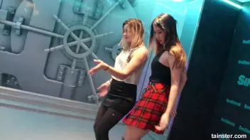 Allwam babes sharing their wet fun Screencap 15 on sinx.preview.netperv.com