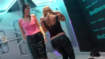 Allwam babes sharing their wet fun Screencap 39 on sinx.preview.netperv.com
